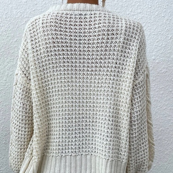 White Cable Knit Button Front Cardigan in L - Picture 2 of 5
